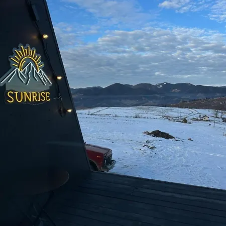 Sunrise House 2 *